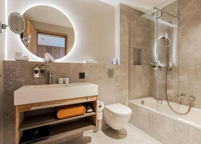 מלון Postresidenz Am 4*