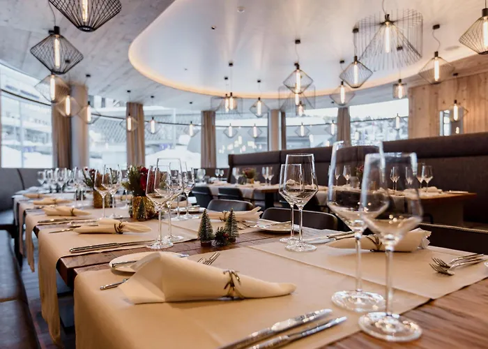 מלון Postresidenz Am 4*